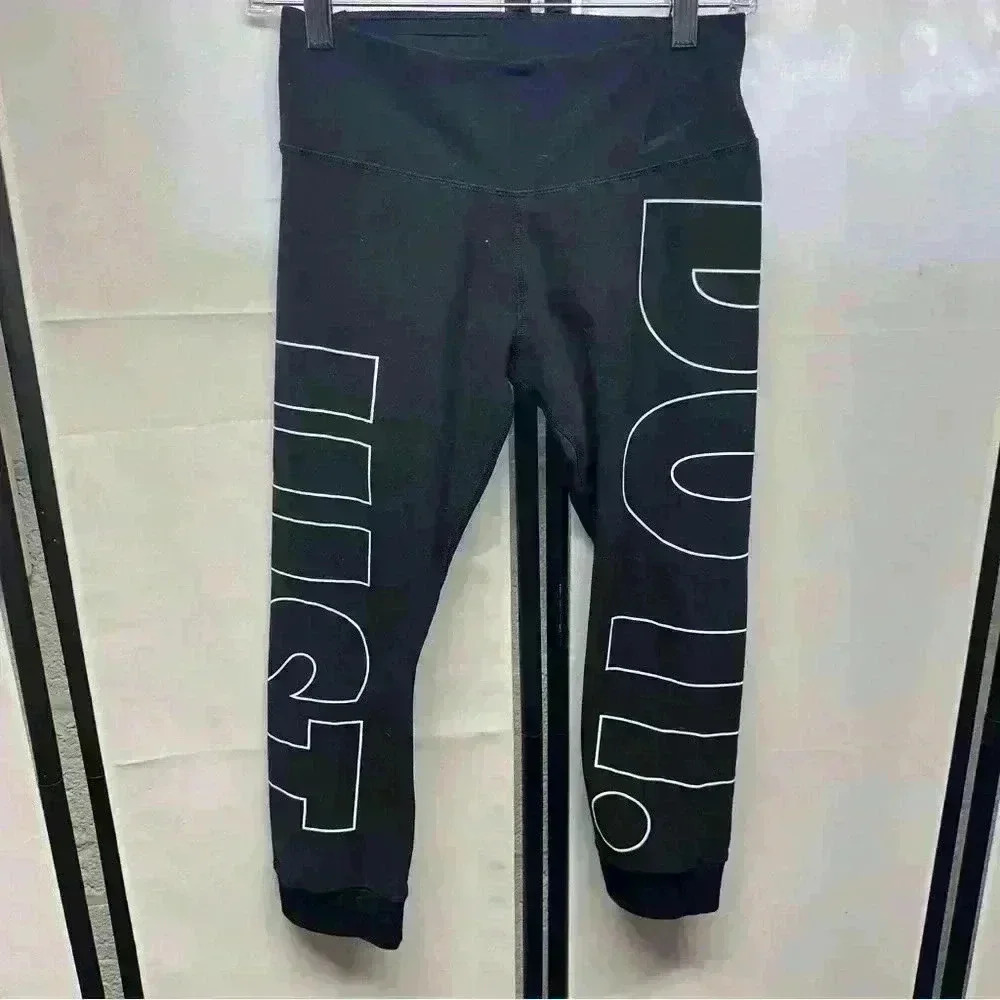 Nike capri